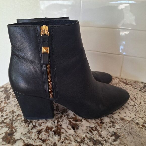 kate spade Holly Block Heel Black Leather  Ankle Booties size 9.5 M - Picture 2 of 7